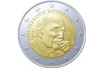 Во Франции выпустили монету в честь Миттерана