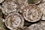 В Англии обнаружили клад – <br> более 30 тысяч серебряных монет