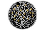 В Казахстане продемонстрировали серебряную монету «Родина яблок» 