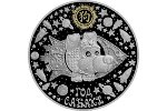 Серебряная монета «Год Собаки» украшена золотом и фианитом