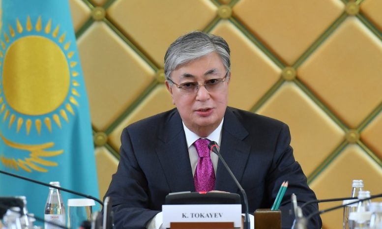 Казахстан будет возвращать вывезенные деньги и золото