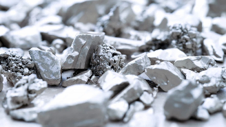 Россия на четверть сократила производство серебра