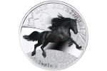 Лошадь из «Маски Зорро» изображена в серебре