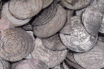 Клад старинных монет обнаружили под Рыбинском