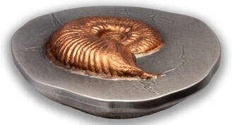 Нидерландская компания NumisCollect представила монету в виде окаменелости аммонита