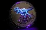 При изготовлении медали «Тираннозавр» использована «банкнотная технология»