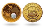 Золотая монета, инкрустированная опалом