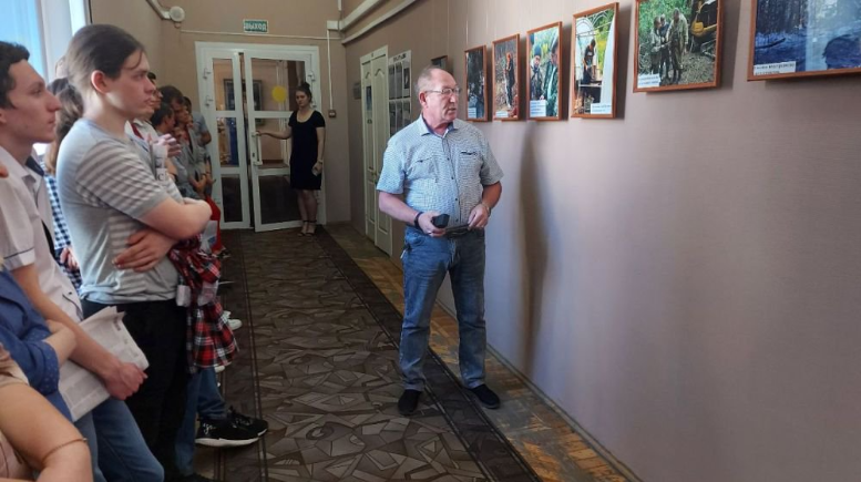 Фотовыставка о добыче золота путешествует по Сибири