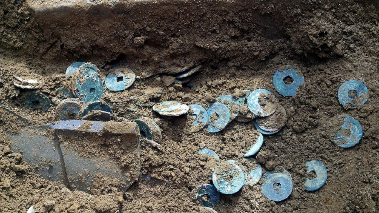 В Китае найден клад монет династий Тан и Сун