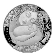 Любовь матери своему ребенку изобразили на памятных монетах в Белоруссии