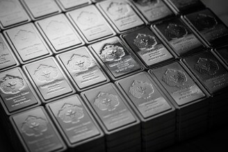 Серебро теряет инвестиционную привлекательность — что происходит с серым металлом