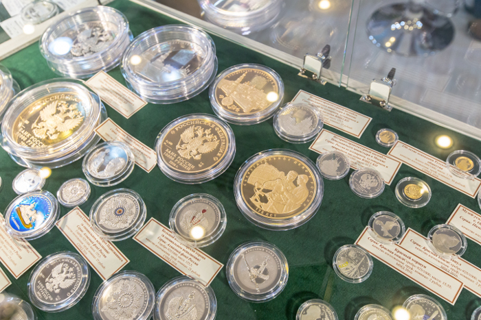 На выставке COINS представлены всевозможные монеты – памятные, инвестиционные, коллекционные, юбилейные, сувенирные, подарочные