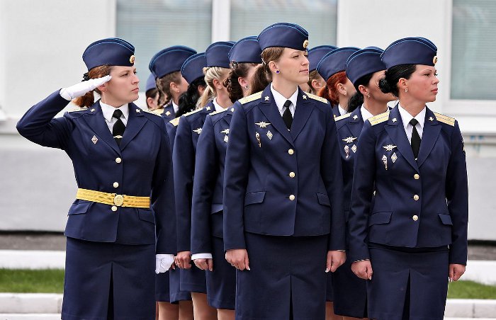 Выпуск первого набора военнослужащих-женщин. 2013 год (ru.wikipedia.org)