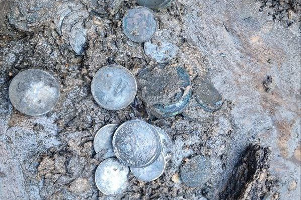 В Перми обнаружили столетний клад из монет