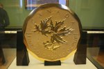 КРАЖА ВЕКА: из Музея Боде украли 100-килограммовую золотую монету (+ВИДЕО)