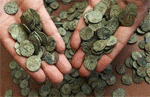 Клад с древними монетами найден в Англии
